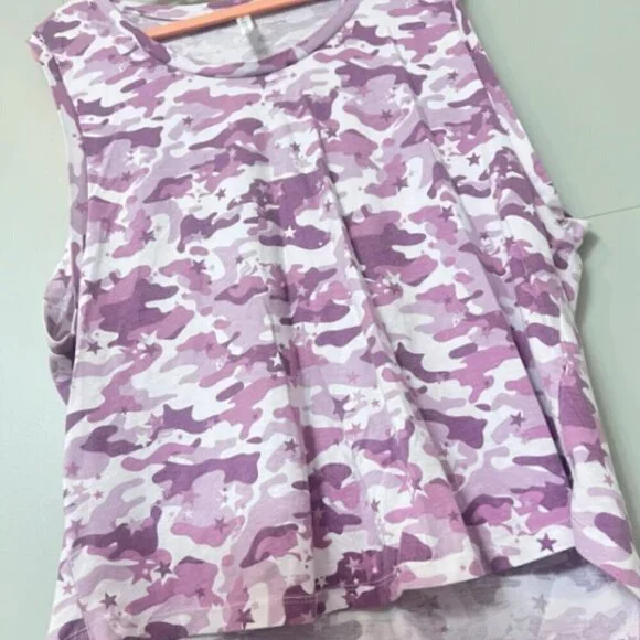 Fabletics Women's Activewear Tank Top Size Medium - Picture 5 of 8